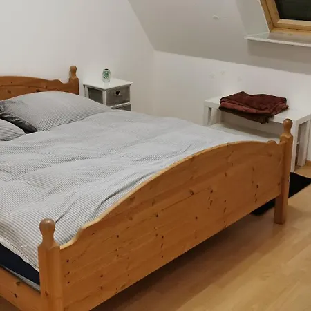 Sehr Schoene, Grosse Und Zentral Gelegene Apartment