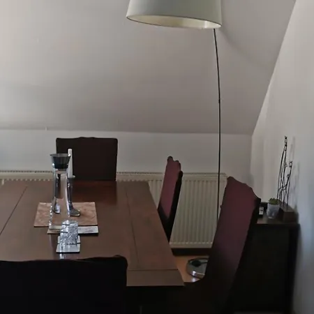 Apartment Sehr Schoene, Grosse Und Zentral Gelegene