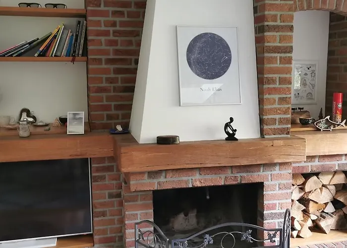 Sehr Schoene, Grosse Und Zentral Gelegene