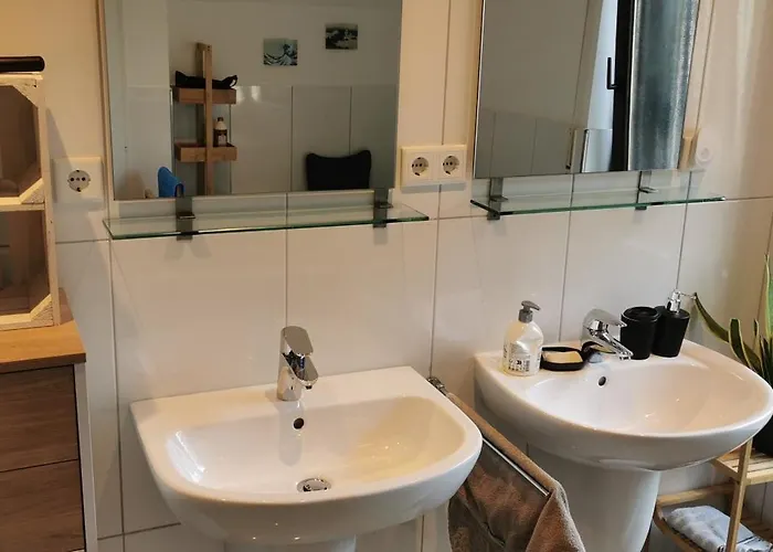 Sehr Schoene, Grosse Und Zentral Gelegene *